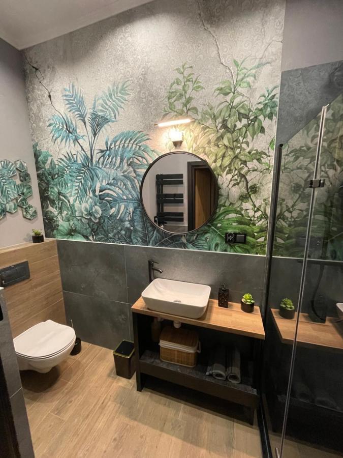 Apartament Z Jacuzzi W Centrum Sanoka Esterno foto