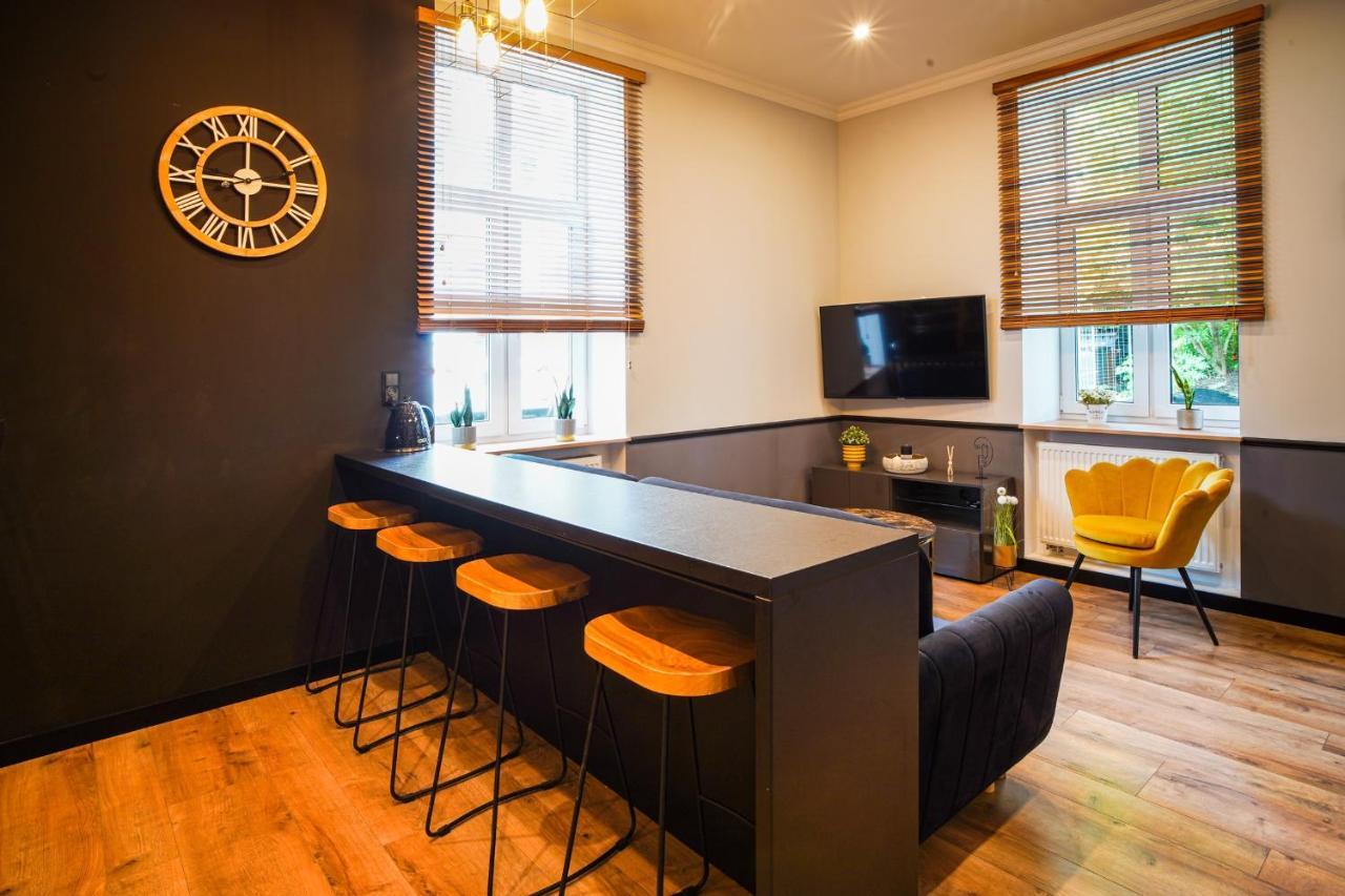 Apartament Z Jacuzzi W Centrum Sanoka Esterno foto